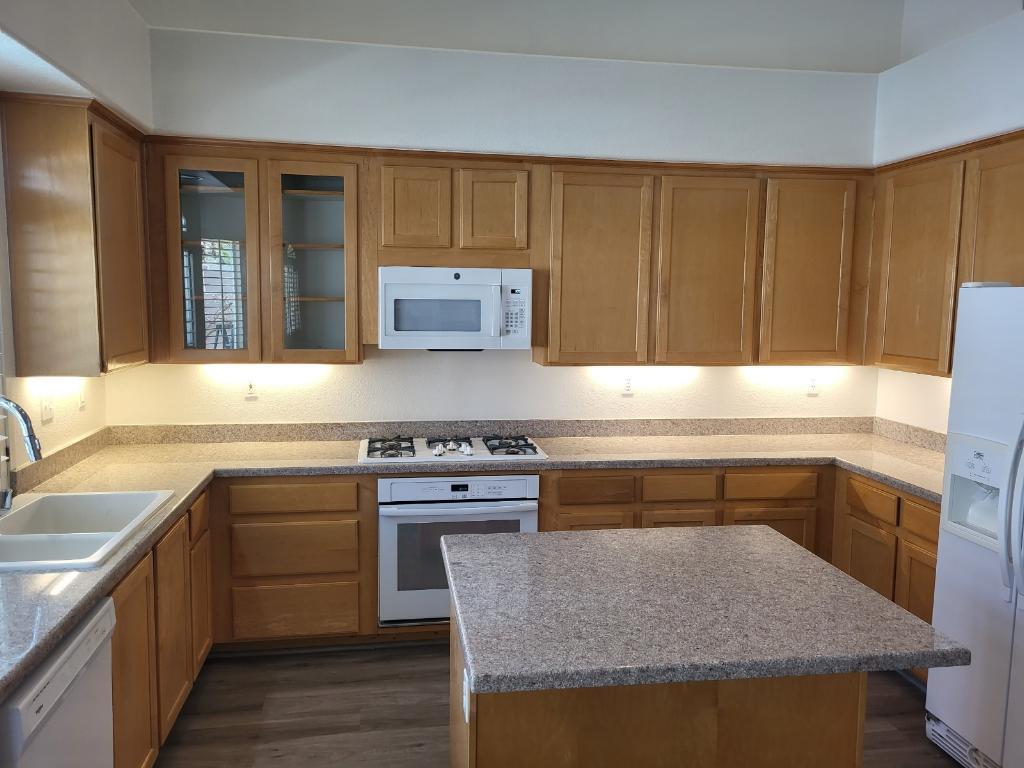 Single Family home with pool and patio property image