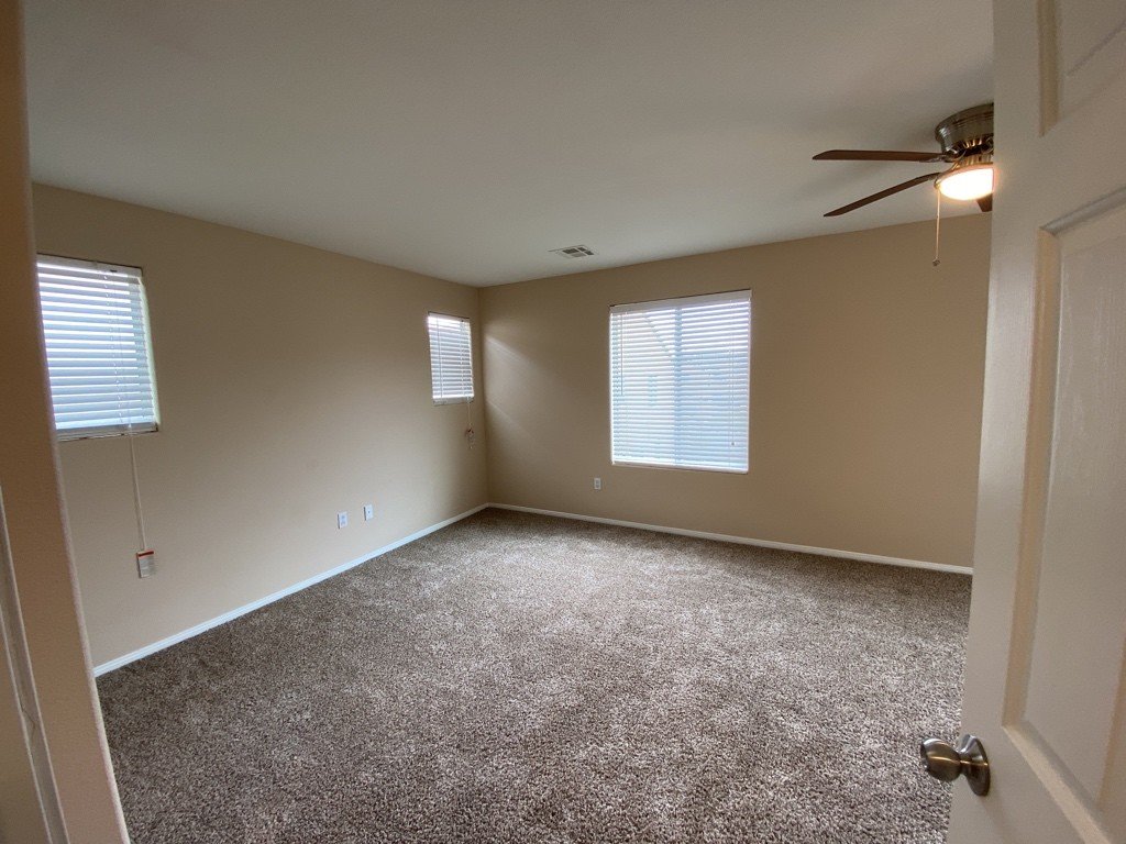 Spacious Three-Bedroom Home in Desirable Las Vegas Neighborhood property image