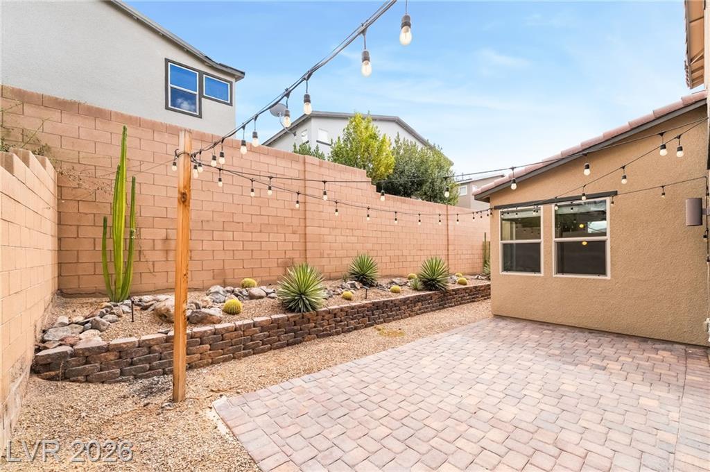 Elegant Two-Story Henderson Home with Sophisticated, Spacious Living property image
