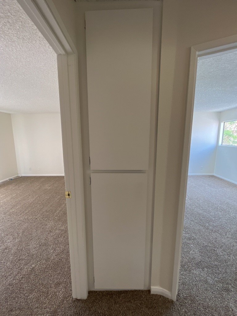 Centrally located townhome near Strip property image