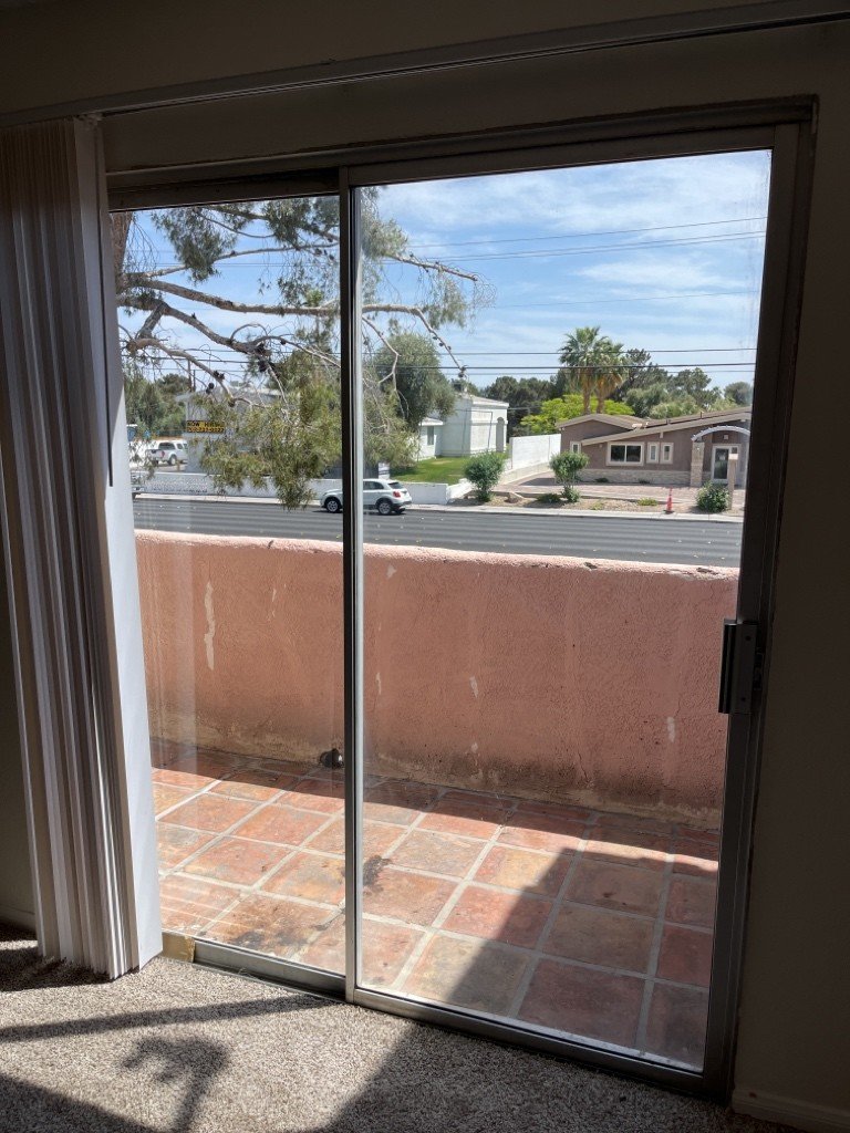 Centrally located townhome near shopping and bus stops. property image