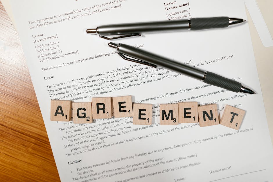 What Terms Should Landlords Include in a Leasing Agreement?